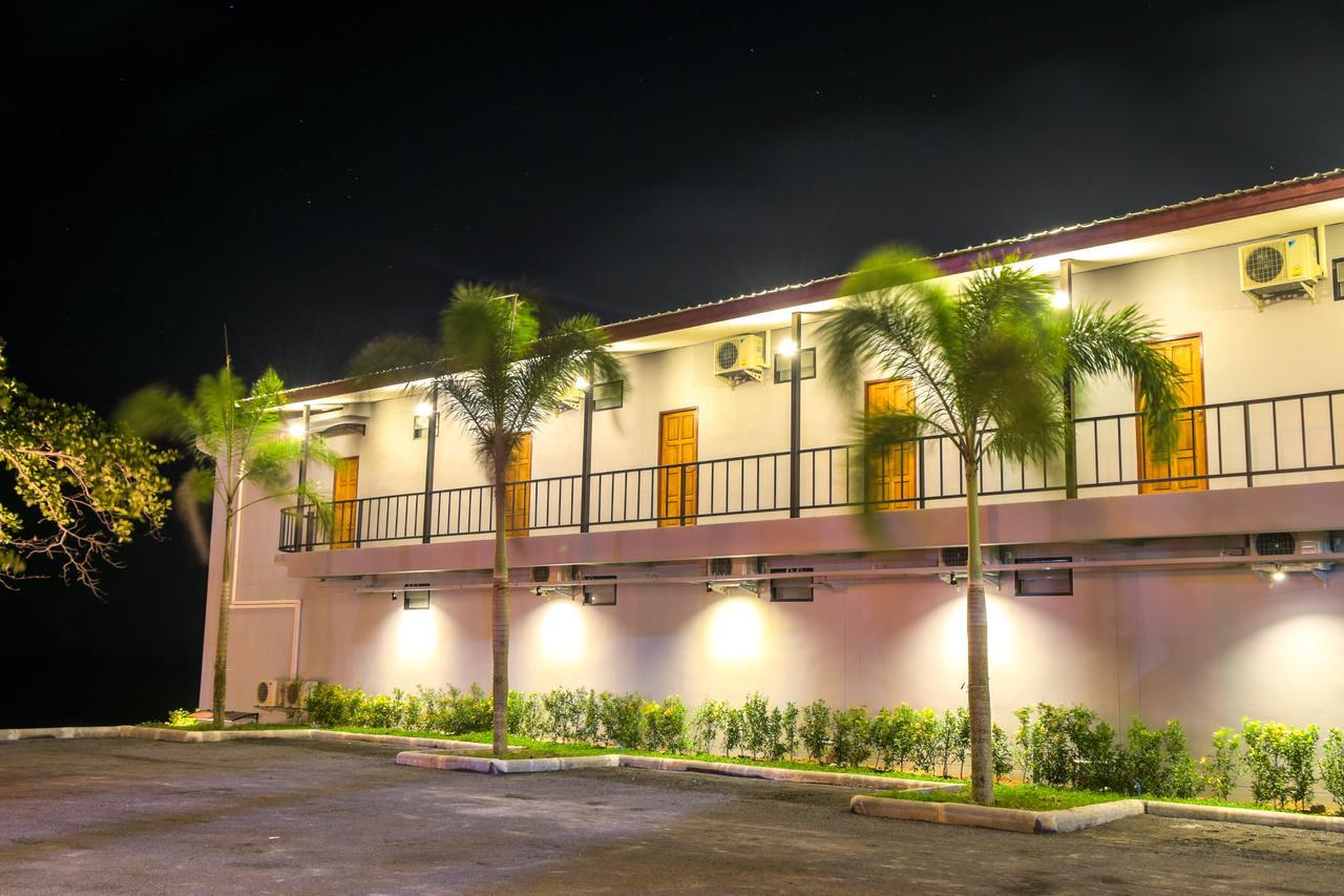 Sea Stone Hotel Nakhon Si Thammarat Bagian luar foto